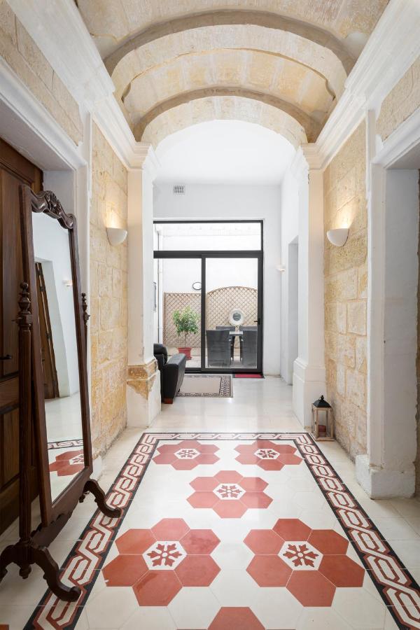 Traditional & Modern Maltese Townhouse - Rooftop Terrace And Sea Views, Close To Birgu Waterfront Cospicua Dış mekan fotoğraf
