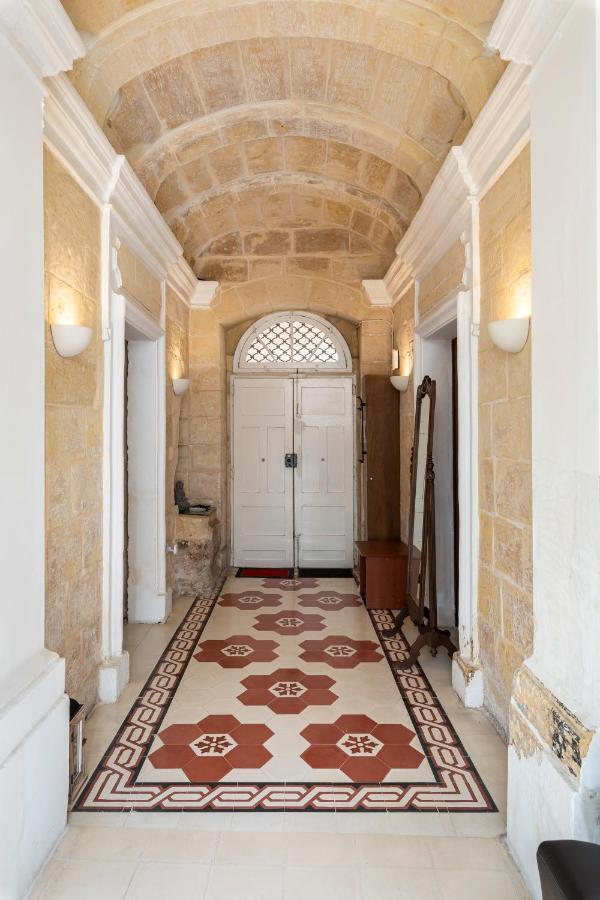 Traditional & Modern Maltese Townhouse - Rooftop Terrace And Sea Views, Close To Birgu Waterfront Cospicua Dış mekan fotoğraf