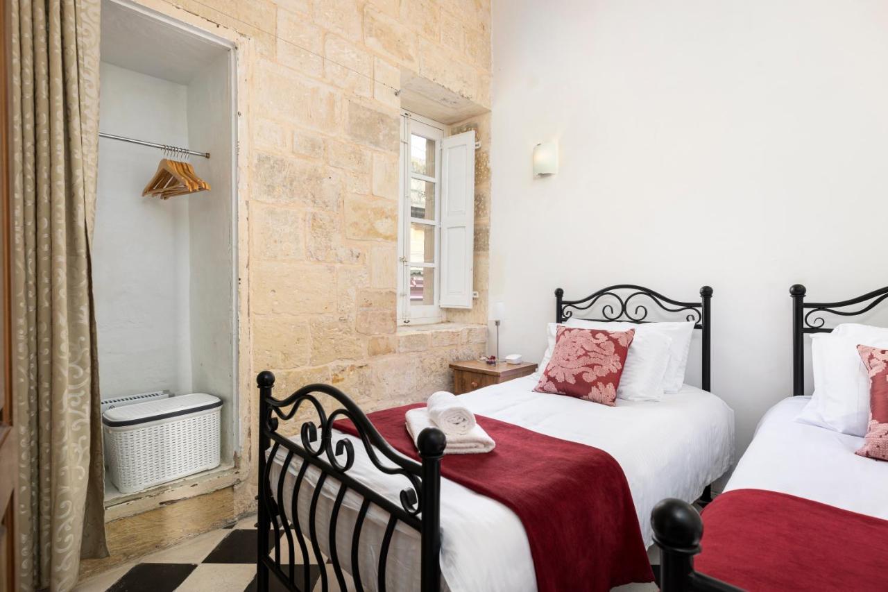 Traditional & Modern Maltese Townhouse - Rooftop Terrace And Sea Views, Close To Birgu Waterfront Cospicua Dış mekan fotoğraf