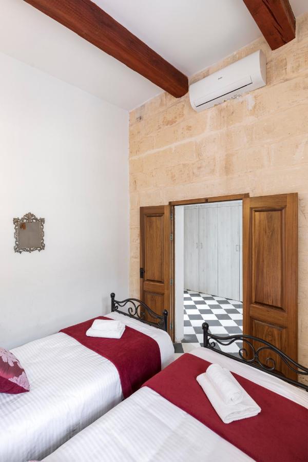 Traditional & Modern Maltese Townhouse - Rooftop Terrace And Sea Views, Close To Birgu Waterfront Cospicua Dış mekan fotoğraf